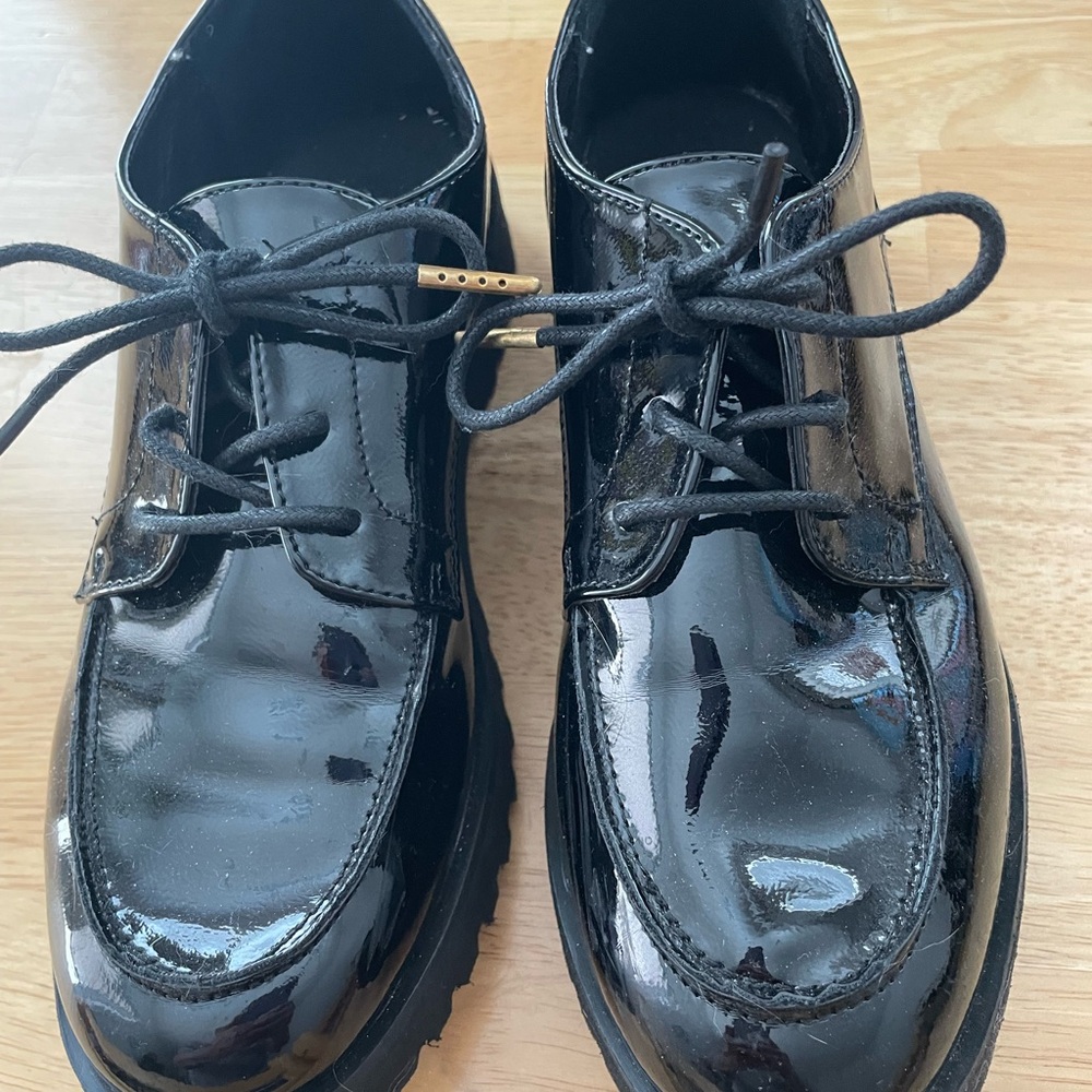 Jones New York Black Patent Leather Oxfords